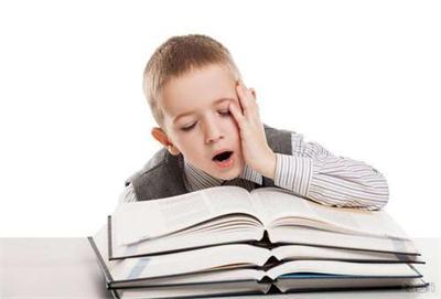 孩子注意力不集中，写作业慢，爱走神，注意力障碍怎么改善？